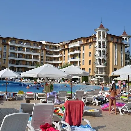Studio In Royal Sun شقة