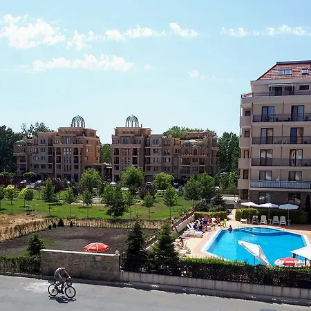 Апартамент Studio In Royal Sun *