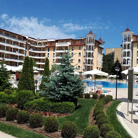 Studio In Royal Sun شقة
