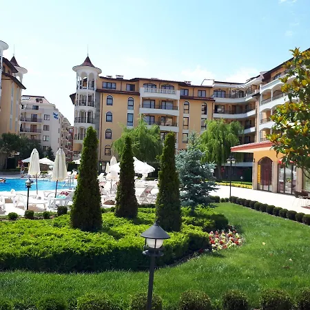 Studio In Royal Sun Апартамент